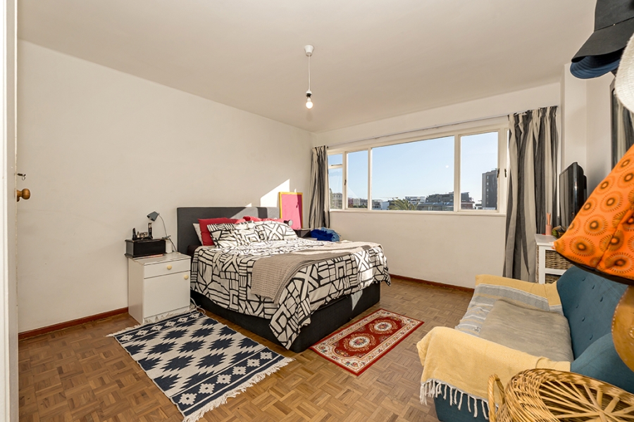 To Let 3 Bedroom Property for Rent in Green Point Western Cape